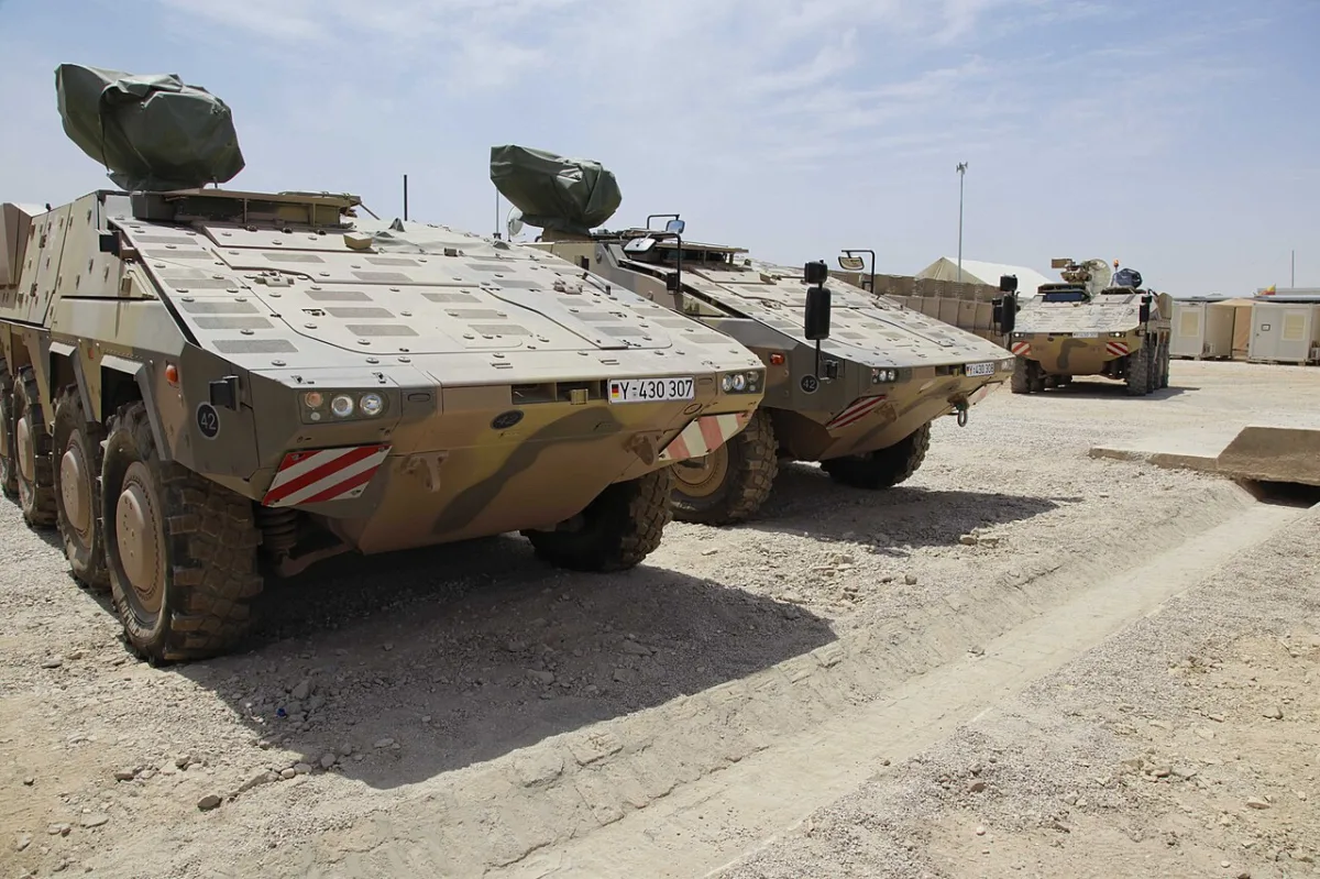 Beadlock Systems for Military Vehicles: Zero-Pressure Combat Wheel Retention & Flange Locking