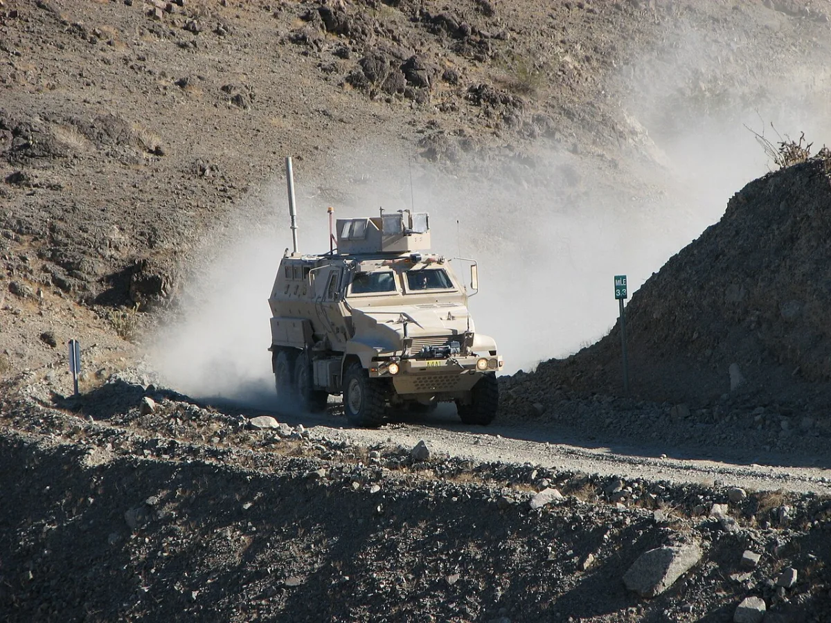 NATO STANAG 4684 and FINABEL Standards for Military Runflat Systems