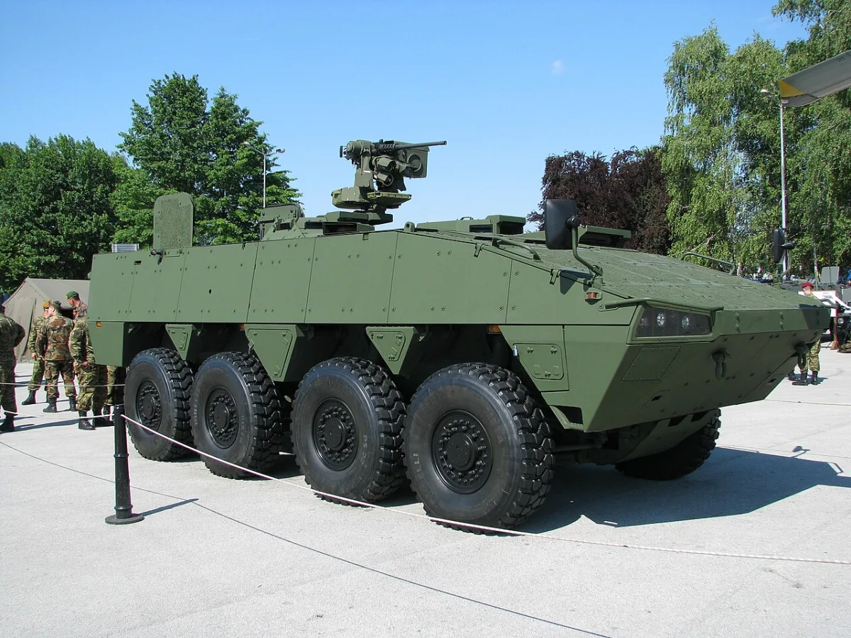 Military Runflat Systems: Multi-Axle Combat Survivability Under Severe Battle Deflation