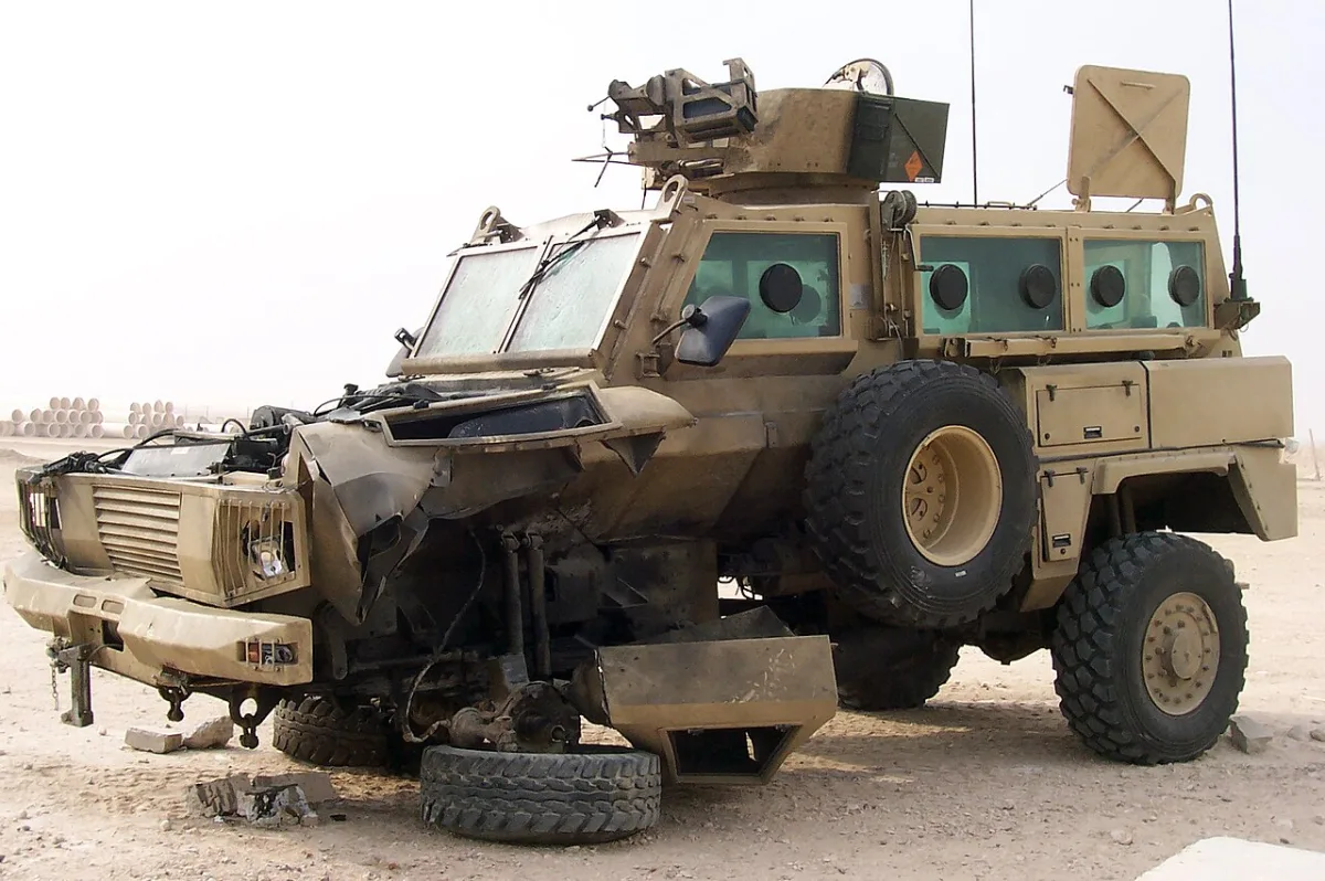 Urban Warfare Mobility: Curb Climbing and Debris Clearance on Runflats