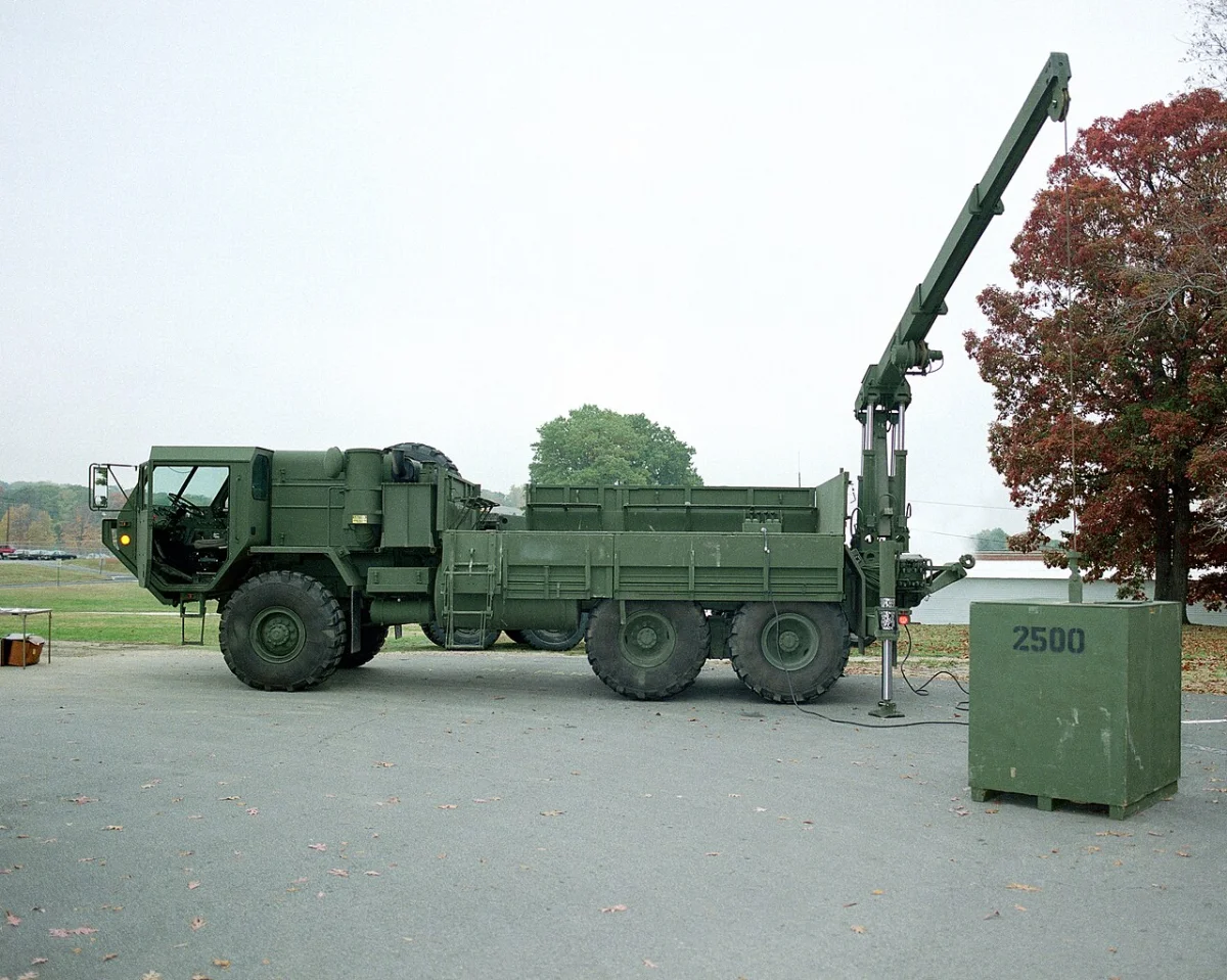 NSN 2530-27-009-3174: FNSS PARS ALPHA 8x8 Armored Fighting Vehicle 14.00 R20 Runflat Specifications